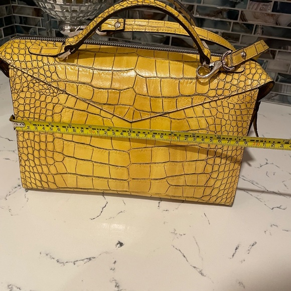 EUC J. Peterman Yellow Leather Croc Embossed Handbag - Picture 10 of 14
